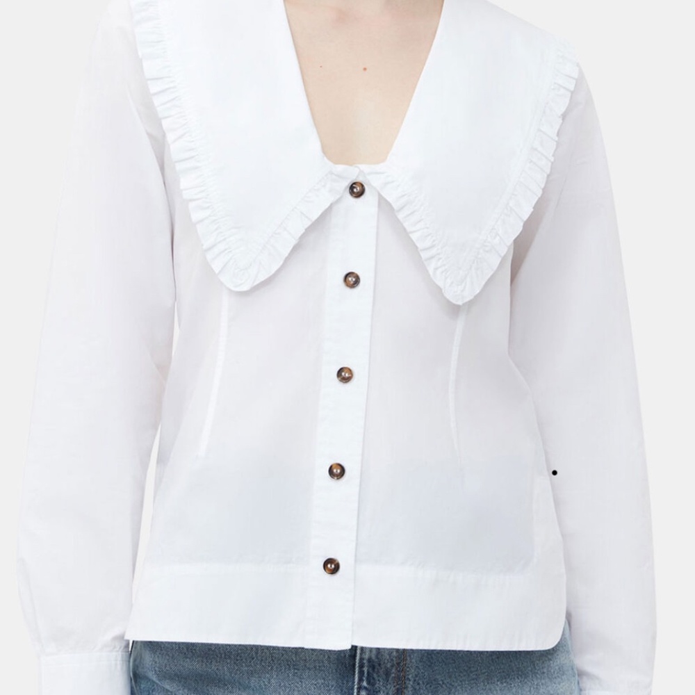 Ganni COTTON POPLIN V-NECK FRILL COLLAR SHIRT